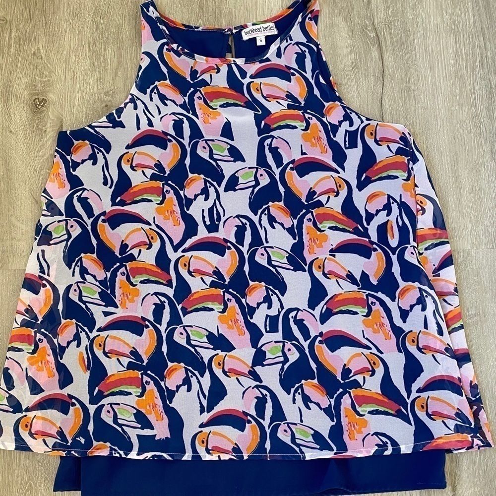 Buckhead Betties Sz S Sleeveless Top Toucans Parrot Print